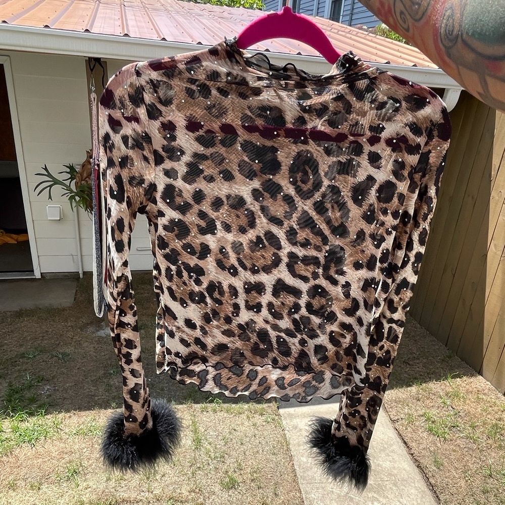 Leopard fur wrist top